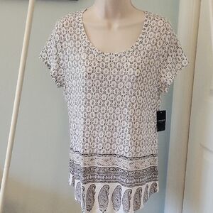 Lucky Brand White and Gray Paisley Print T shirt NWT sz Medium